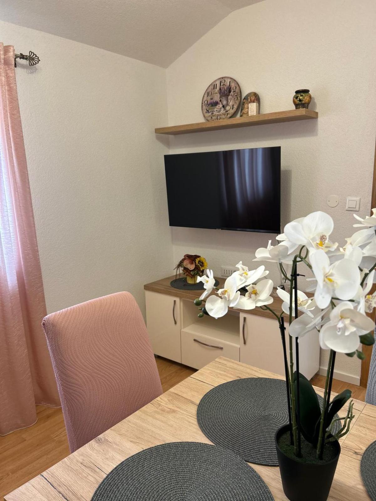 Apartment Lovre Topic Baska Voda Ngoại thất bức ảnh
