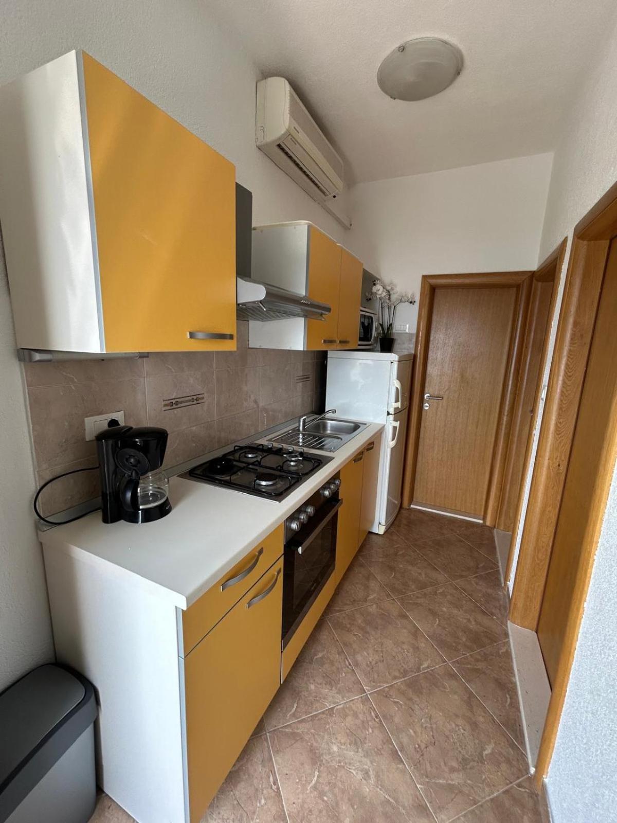 Apartment Lovre Topic Baska Voda Ngoại thất bức ảnh